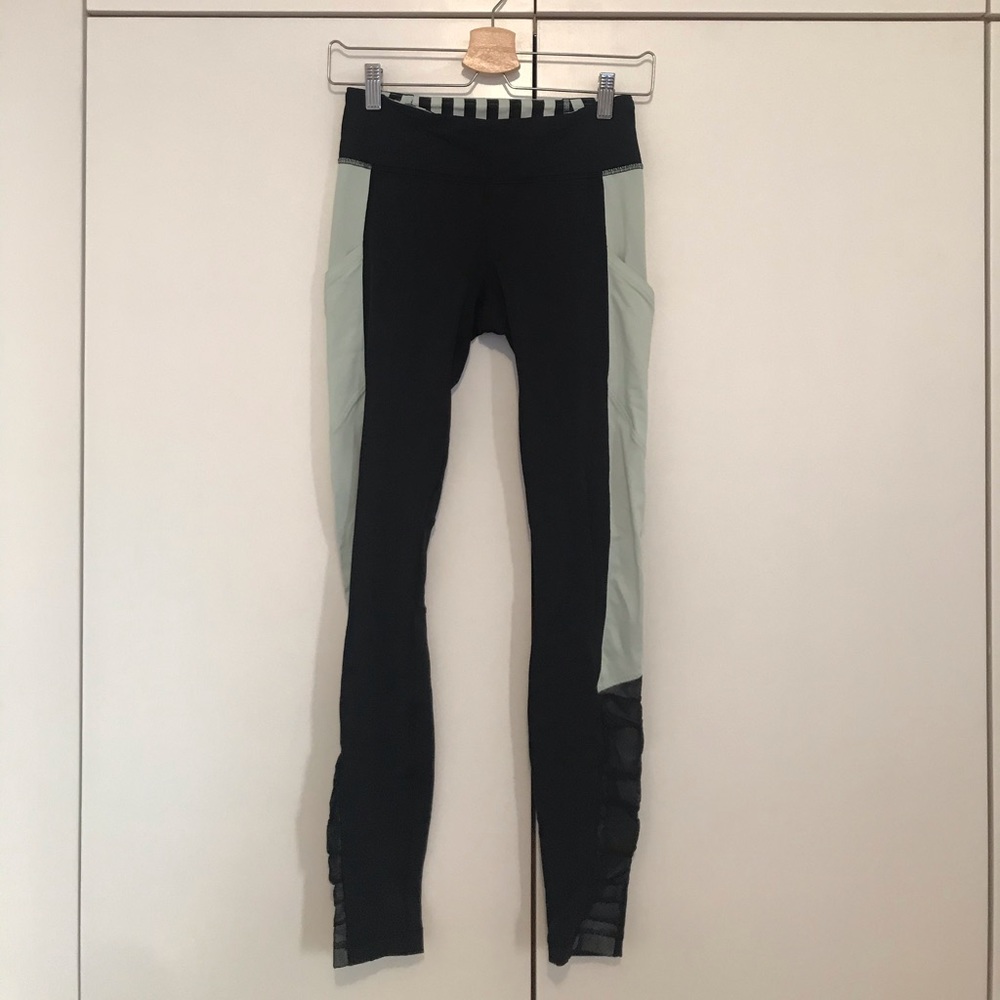 Lululemon Mint Green and Black Legging